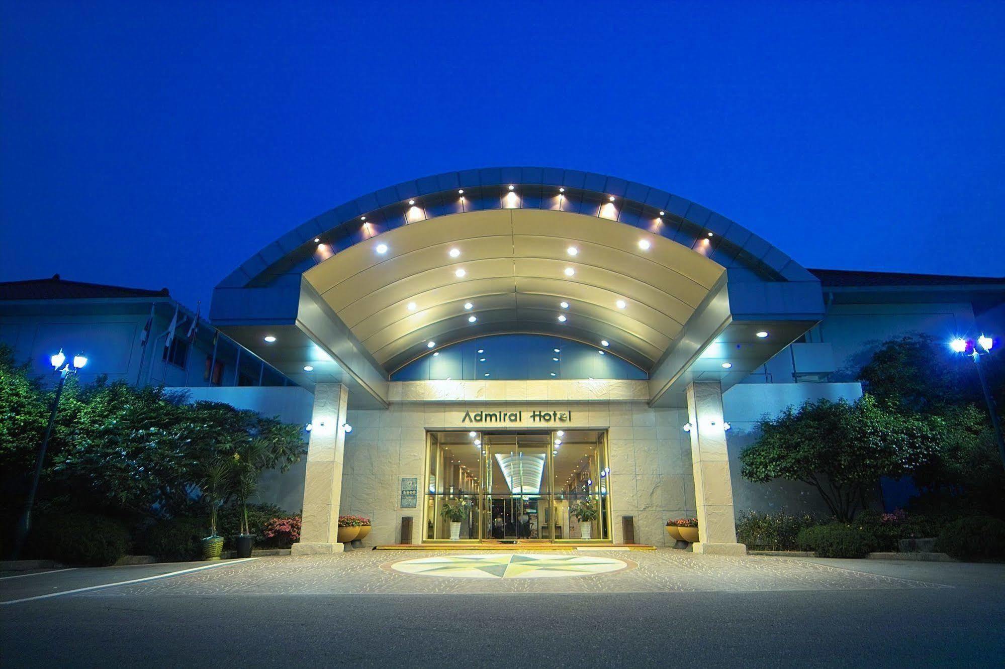 גאוז'ה Admiral Hotel מראה חיצוני תמונה